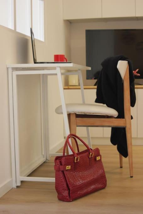 Le Cocoon - Appartement Dans Maison Du Xviieme Siecle Fougères Εξωτερικό φωτογραφία