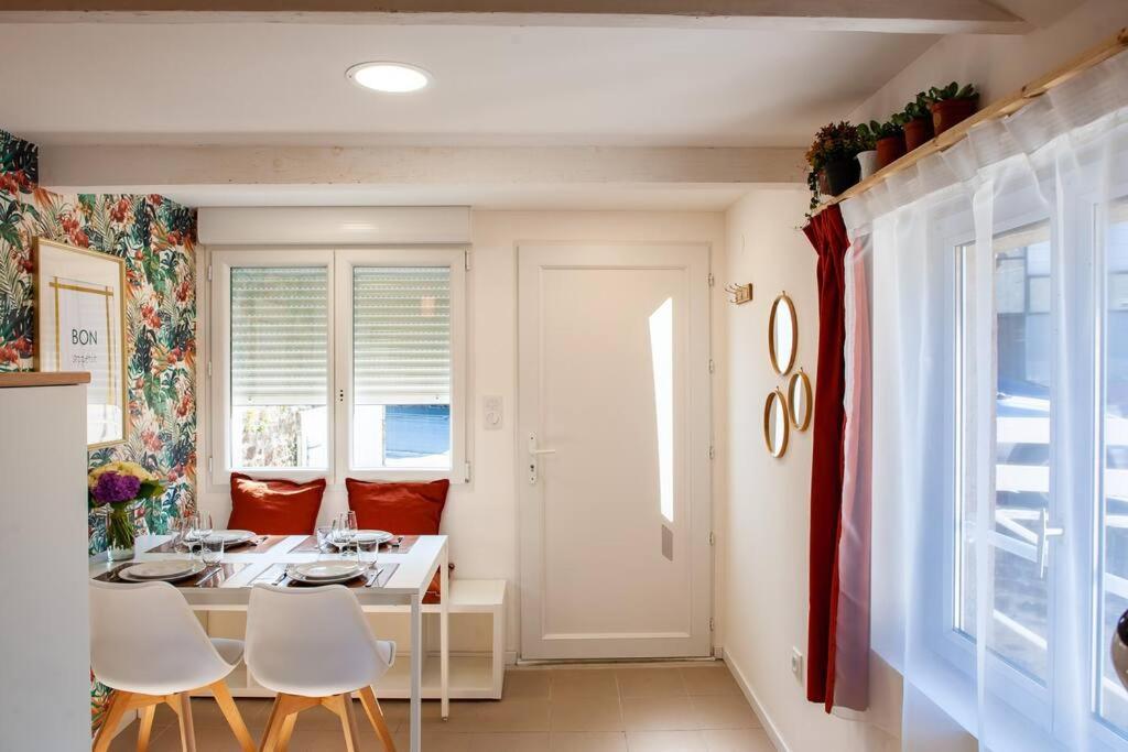 Le Cocoon - Appartement Dans Maison Du Xviieme Siecle Fougères Εξωτερικό φωτογραφία