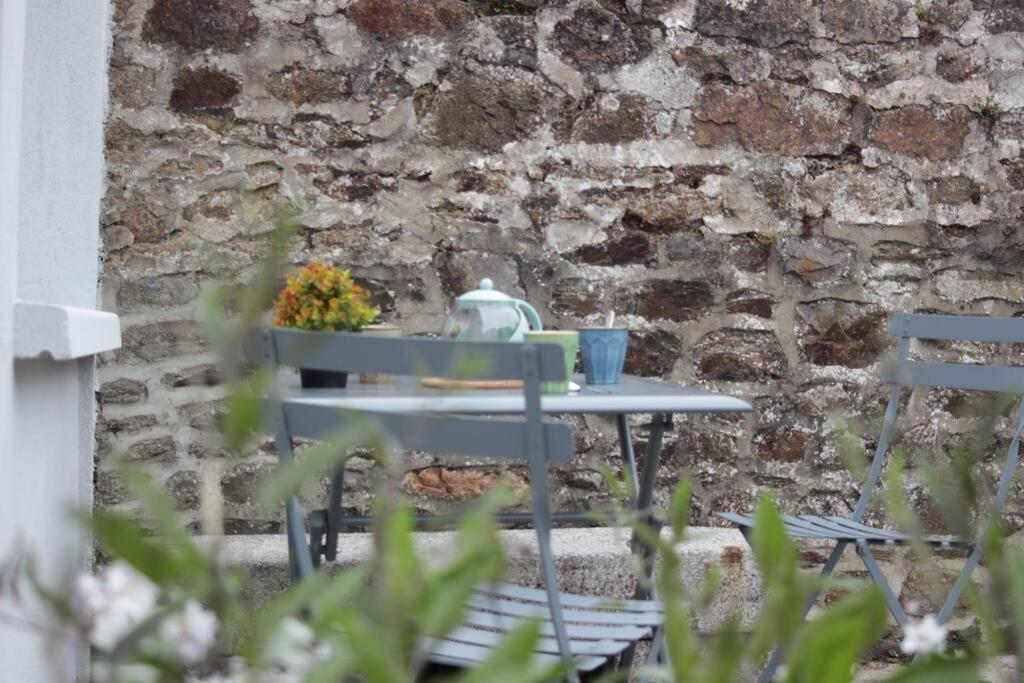 Le Cocoon - Appartement Dans Maison Du Xviieme Siecle Fougères Εξωτερικό φωτογραφία