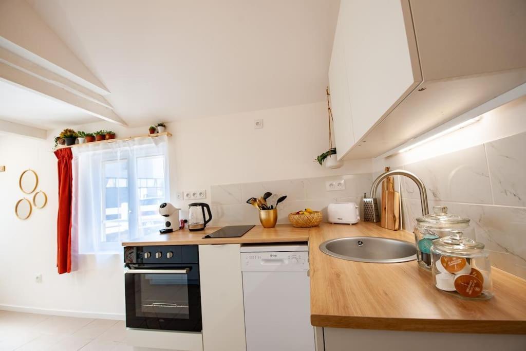 Le Cocoon - Appartement Dans Maison Du Xviieme Siecle Fougères Εξωτερικό φωτογραφία